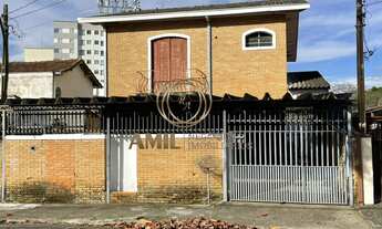 Imagem 1: Sobrado de 3 Dormitórios com Suíte e 3 Vagas Cobertas no Monte Castelo, São José dos Campo