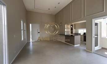 Imagem: Casa Térrea de Luxo em Condomínio com