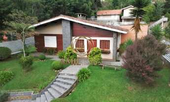 Imagem: Casa, 4 quartos, sendo 2 suítes, edícula