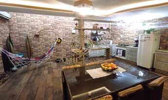 Imagem: Casa / Condomínio / Eugênio de Melo /