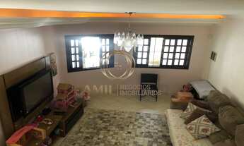 Imagem 5: Casa Sobrado, 4 Dormitórios sendo 1 suíte, Churrasqueira, Vila Branca, 235m², Jacareí