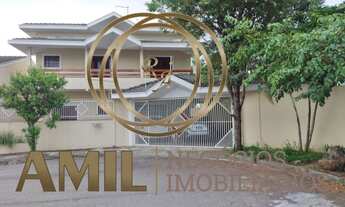 Imagem: Casa / 04 dormitórios / Jacareí /220 m²