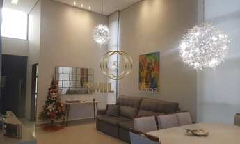 Imagem: Casa / 03 dormitórios sendo 01 suíte /