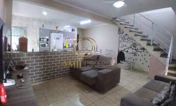 Imagem: Casa Sobrado / Residencial Santa Paula /