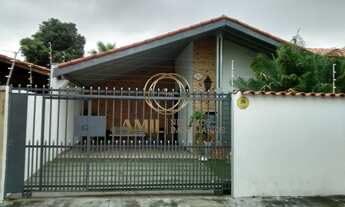 Imagem 3: Excelente casa com piscina / Jardim das Industrias / 04 dormitórios sendo 1 suíte / 96 m²