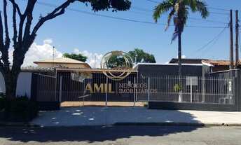 Imagem: RA AMIL VENDE CASA 3 DORMITÓRIOS-JARDIM