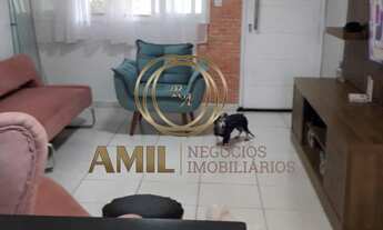 Imagem: Casa / 02 dormitórios / 02 Suítes / Jardim