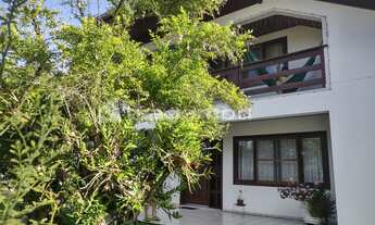 Imagem: 6 dormitórios na Rua Augusto Schlutter