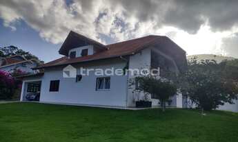 Imagem 2: 6 dormitórios na Rua Augusto Schlutter