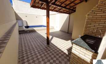 Imagem: CASA À VENDA NO BAIRRO SUARÃO EM ITANHAÉM