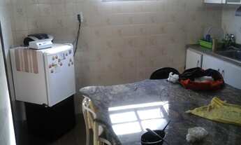 Imagem 2: Venda de imóvel com 3 casas e 2 andares em Guarapari