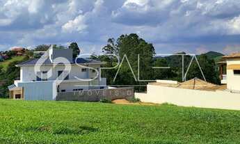 Imagem: Terreno de esquina à venda no condomínio