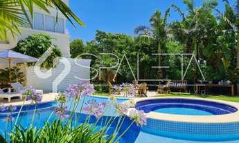 Imagem 2: Resort privativo à venda com localização diferenciada dentro da Fazenda da Grama, o mais c