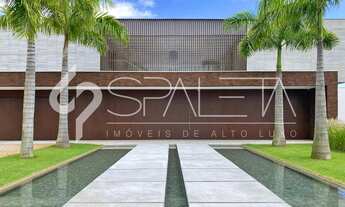 Imagem: Residência cinematográfica à venda no