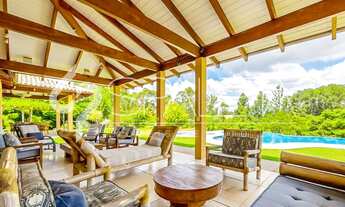 Imagem 4: Mansão com arquitetura litorânea e total conexão com a natureza à venda no Terras de São J