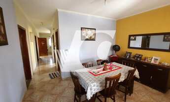 Imagem 4: Casa com 3 dormitórios à venda no bairro São José em Capivari SP