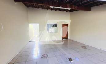 Imagem 2: Casa de Alto Padrão à Venda no Bairro São José em Capivari-SP 3 Quartos, Suíte, 2 Salas