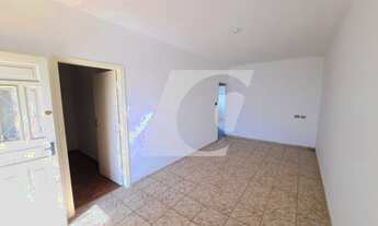 Imagem 4: Casa Térrea no Centro de Capivari - Oportunidade Única para Residência ou Negócio!