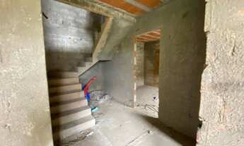 Imagem 2: CASA COM 4 DORMITÓRIOS À VENDA POR R$ 140.000 - SAMBURÁ (TAMOIOS) - CABO FRIO/RJ