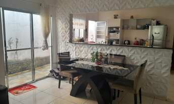 Imagem: Casa com 2 Quartos e 2 banheiro e 1 edicula