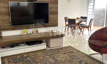 Imagem 4: Linda casa térrea em frente à praça