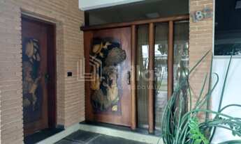 Imagem 7: Excelente casa em condomínio com 4 dormitórios e 2 suites , sendo 1 master e área gourmet