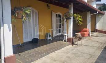 Imagem: Casa terreá no Bosque dos Eucaliptos para