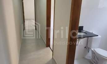 Imagem 7: Casa nova de 2 dormitórios com suíte, sala conjugada com a cozinha e vaga de garagem cober