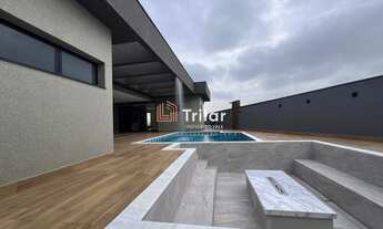 Imagem 2: Imperdível Casa à Venda em Caçapava-SP, Residencial Colinas: 3 quartos, 3 suítes, 3 salas