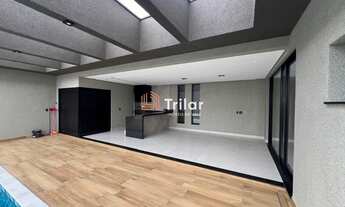 Imagem 3: Imperdível Casa à Venda em Caçapava-SP, Residencial Colinas: 3 quartos, 3 suítes, 3 salas