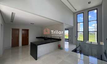 Imagem 6: Imperdível Casa à Venda em Caçapava-SP, Residencial Colinas: 3 quartos, 3 suítes, 3 salas