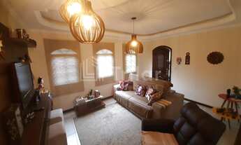 Imagem: CASA TERREA - TAUBATE - INDEPENDENCIA!