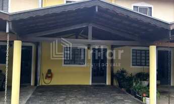 Imagem: Casa em Condomínio à Venda em São José