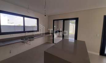 Imagem 3: Majestoso e amplo sobrado em condomínio fechado com 4 suítes sendo 1 master com hidromassa