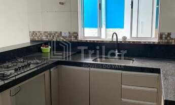 Imagem 4: Sobrado de 5 dormitórios com uma suíte com planejados, piscina, churrasqueira e 6 vagas ga