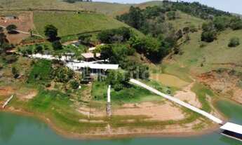 Imagem 4: Maravilhoso sítio com 3 casas, sendo a principal, a do caseiro e 6 chalés e mais lazer com