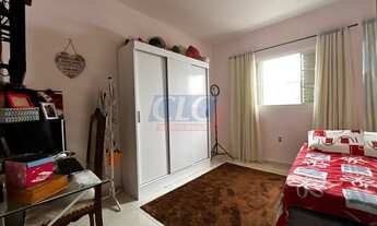 Imagem 5: Casa térrea com 3 quartos, suíte com closet, planejados na cozinha