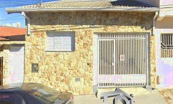 Imagem: Casa à Venda na Vila Municipal, Bragança