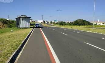 Imagem 3: Lindo Bairro cercado com muita Área Verde e com fácil acesso a Rodovia Santos Dumont - SP