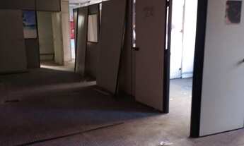 Imagem 3: Aluga Salão Comercial - Bairro Centro Imobiliária em Campinas Essere Imóveis