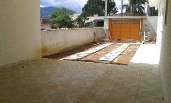 Imagem 1: CASA RESIDENCIAL em ATIBAIA - SP, VILA SANTISTA