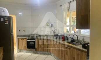 Imagem: Linda chácara à venda no Pq. Das Bandeiras