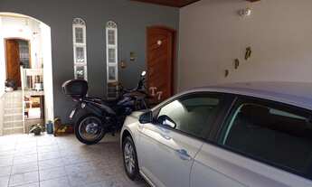 Imagem: CASA SOBRADO COM 3 QUARTOS À VENDA NO BAIRRO