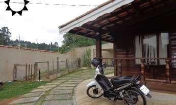 Imagem 3: CASA CARAPICUIBA, 4 dormitórios na Rua Corredeiras