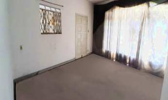 Imagem 2: CASA CENTRO, 3 dormitórios na Rua Avelino Lopes