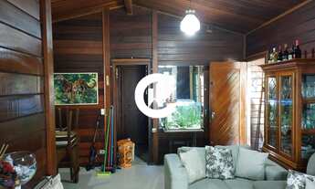 Imagem: Casa Linear de Madeira maciça, 2 quartos