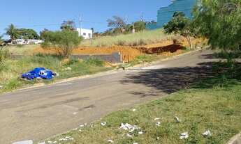 Imagem 6: Terreno a venda em Macaé RJ no Bairro Horto de Macaé próximo do campo de futebol