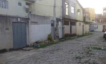 Imagem: 4 dormitórios, 2 banheiro, 2 vagas na garagem