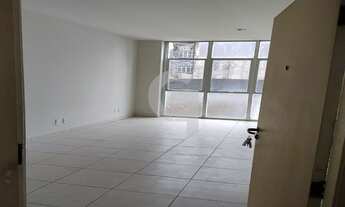 Imagem 3: Sala reformada no Ed. Regente Feijó - Comério