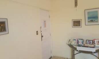 Imagem 3: Apto 3/4, dependência completa, armários, escada e garagem + estacionamento. Cond. Cataven